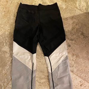 Zella cropped leggings, small